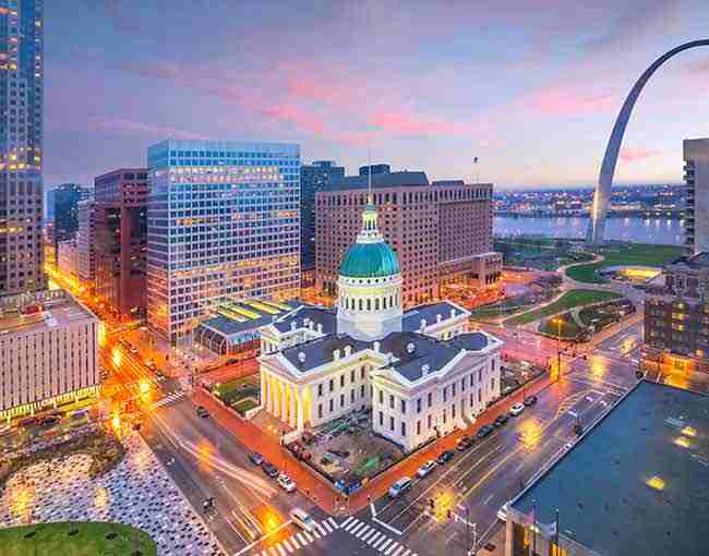 St. Louis skyline and Old Courthouse at night